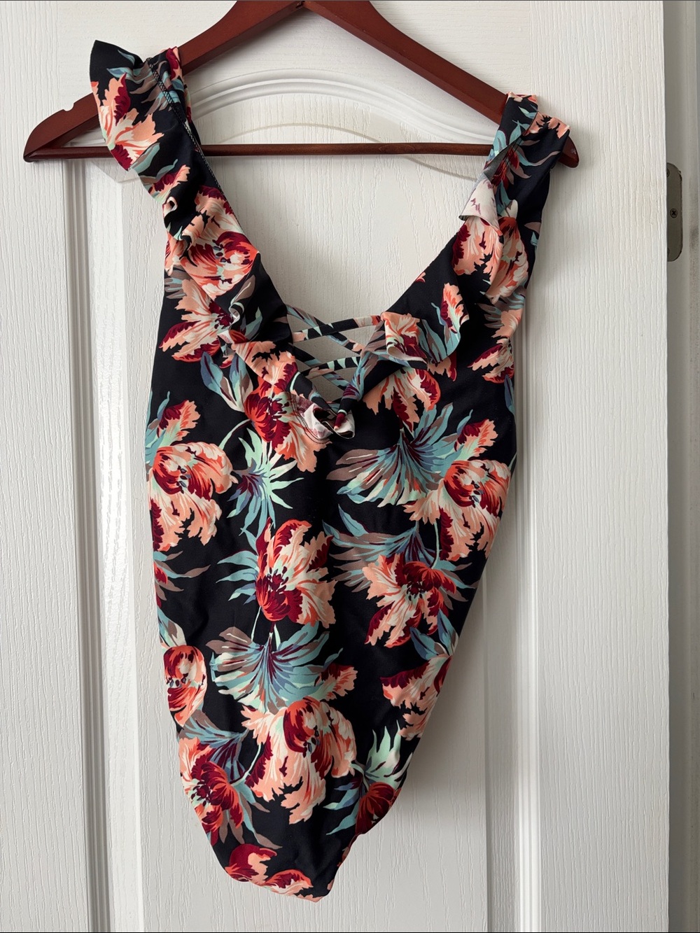 EUC TORI PRAVER swimwear sz medium